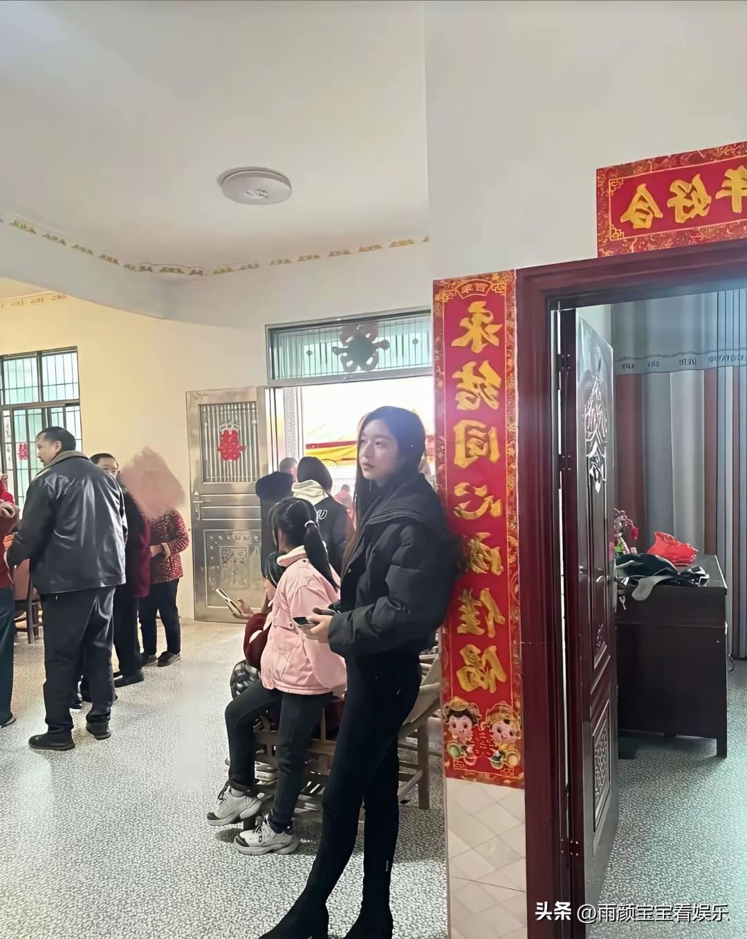 在村里长这样，肯定不愁嫁不出了