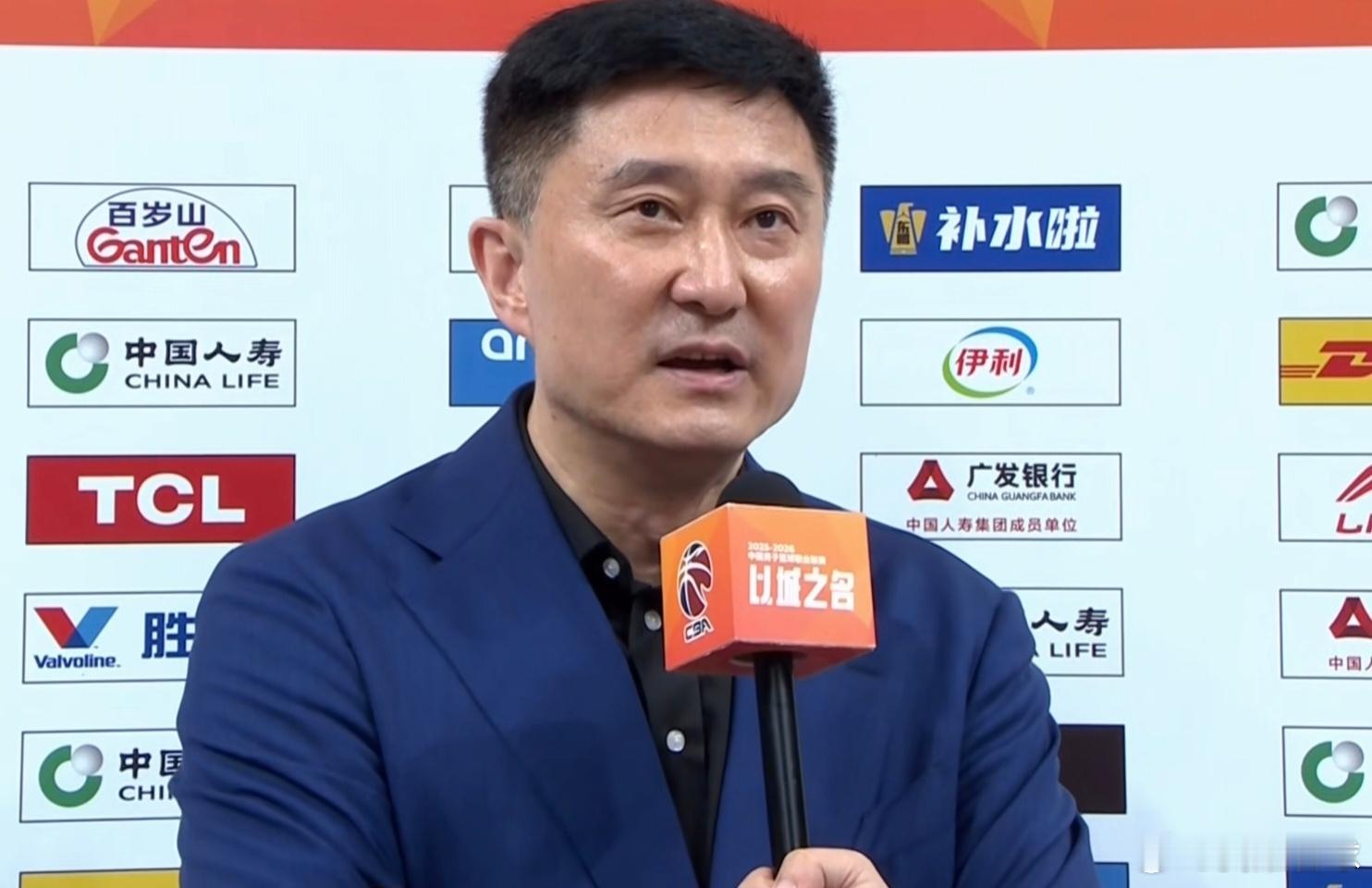 很困难！昨晚杜锋指导赛后透露广东队伤情：“非常的不容易，我们有三位球员缺席比赛，