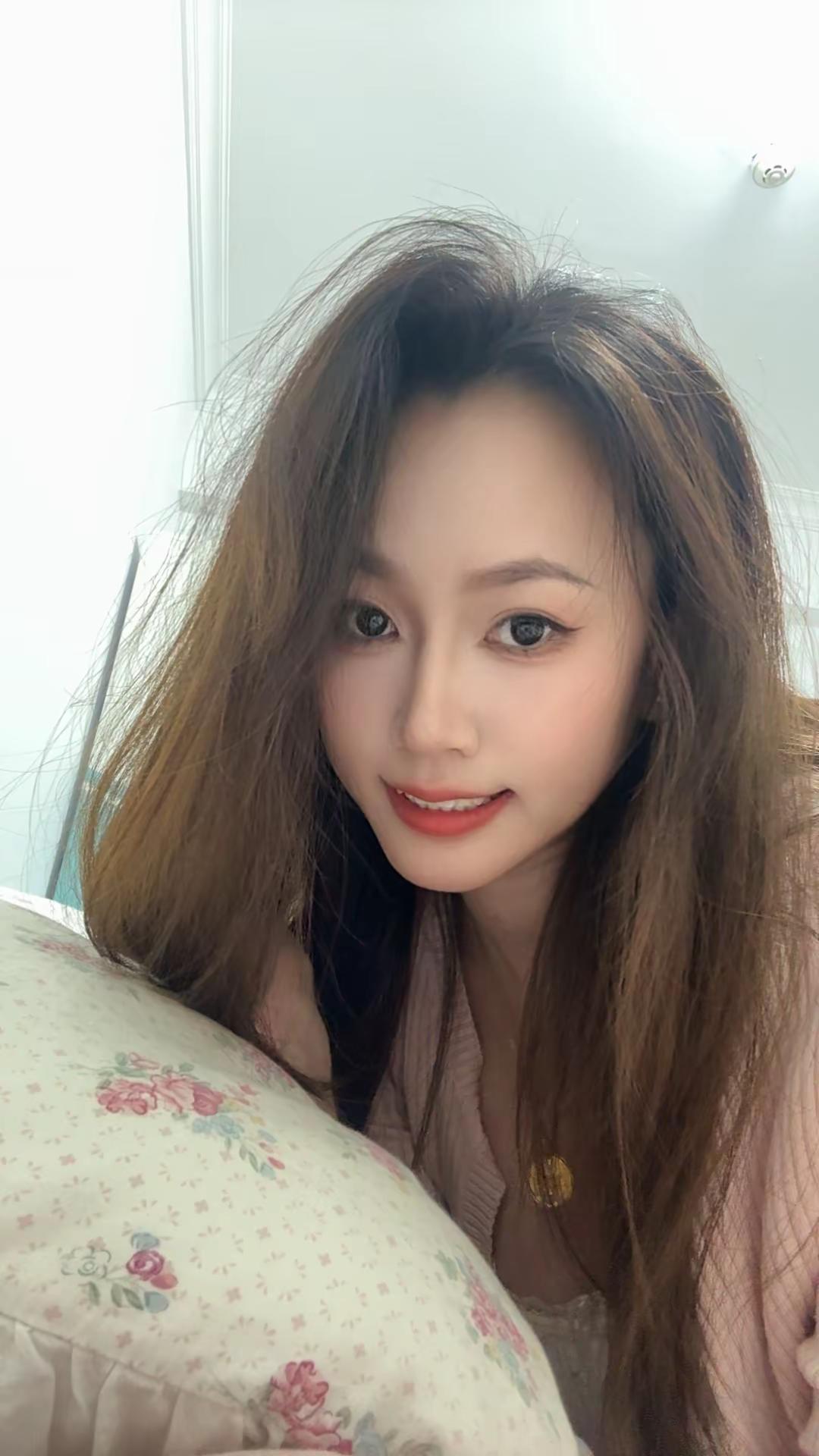 容易受伤的女人，请求添加为好友🤤