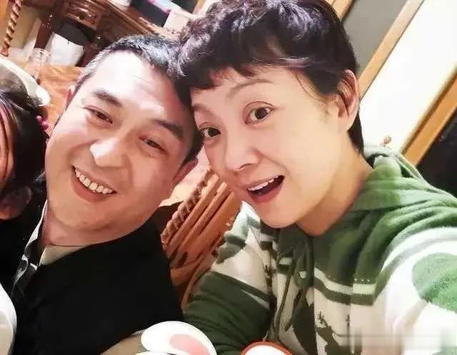 爱是一种强大的力量，能够改变一个人的人生轨迹。然而，真爱总是充满挑战，尤其是在明