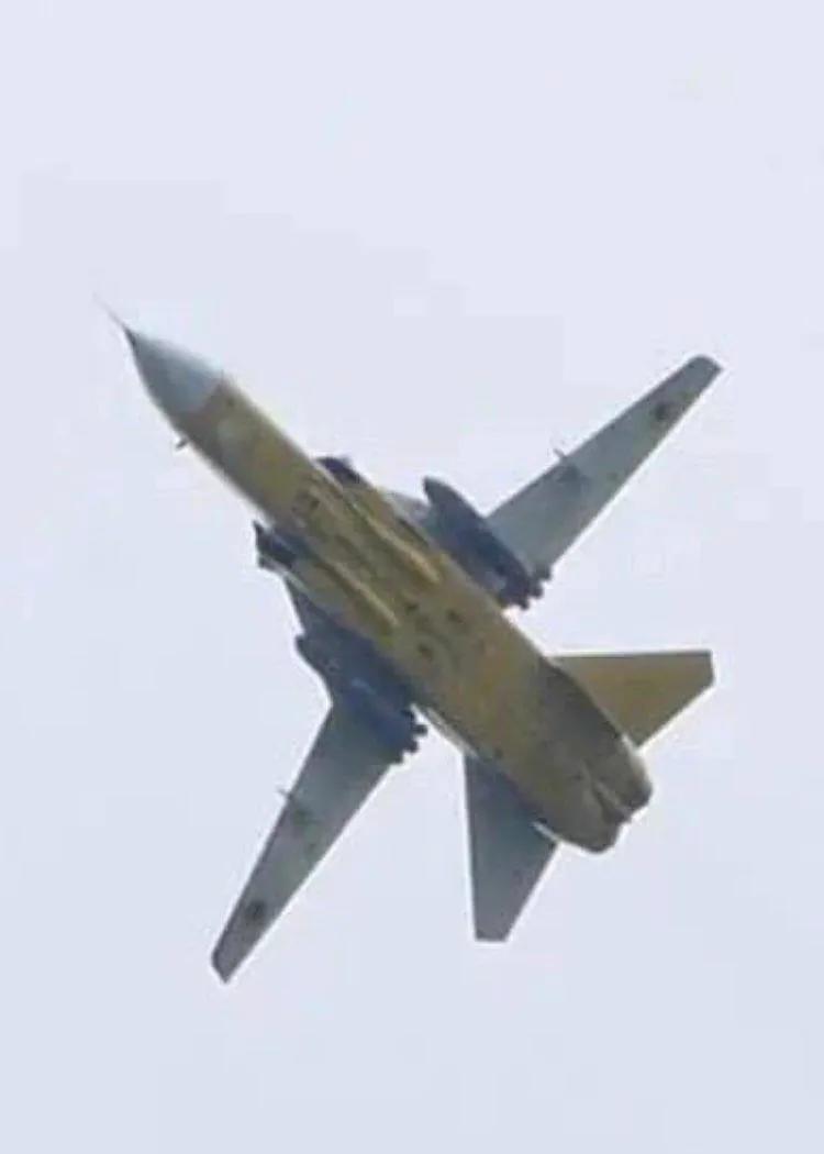 突破！土耳其内部人士再次透露：乌克兰武装部队正在将前线Su-24M轰炸机调往前线