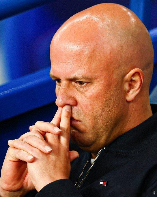 TNT：利物浦在本场欧冠比赛中0射正，这是他们近六年来首次出现这种情况😲巴黎圣