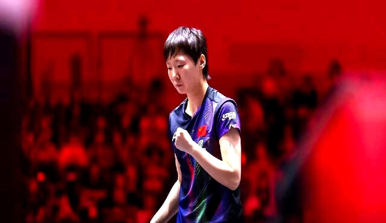 赛前所有人都等着王曼昱在家门口破亚军魔咒
 
结果她连首轮都没闯过去
 
这次是