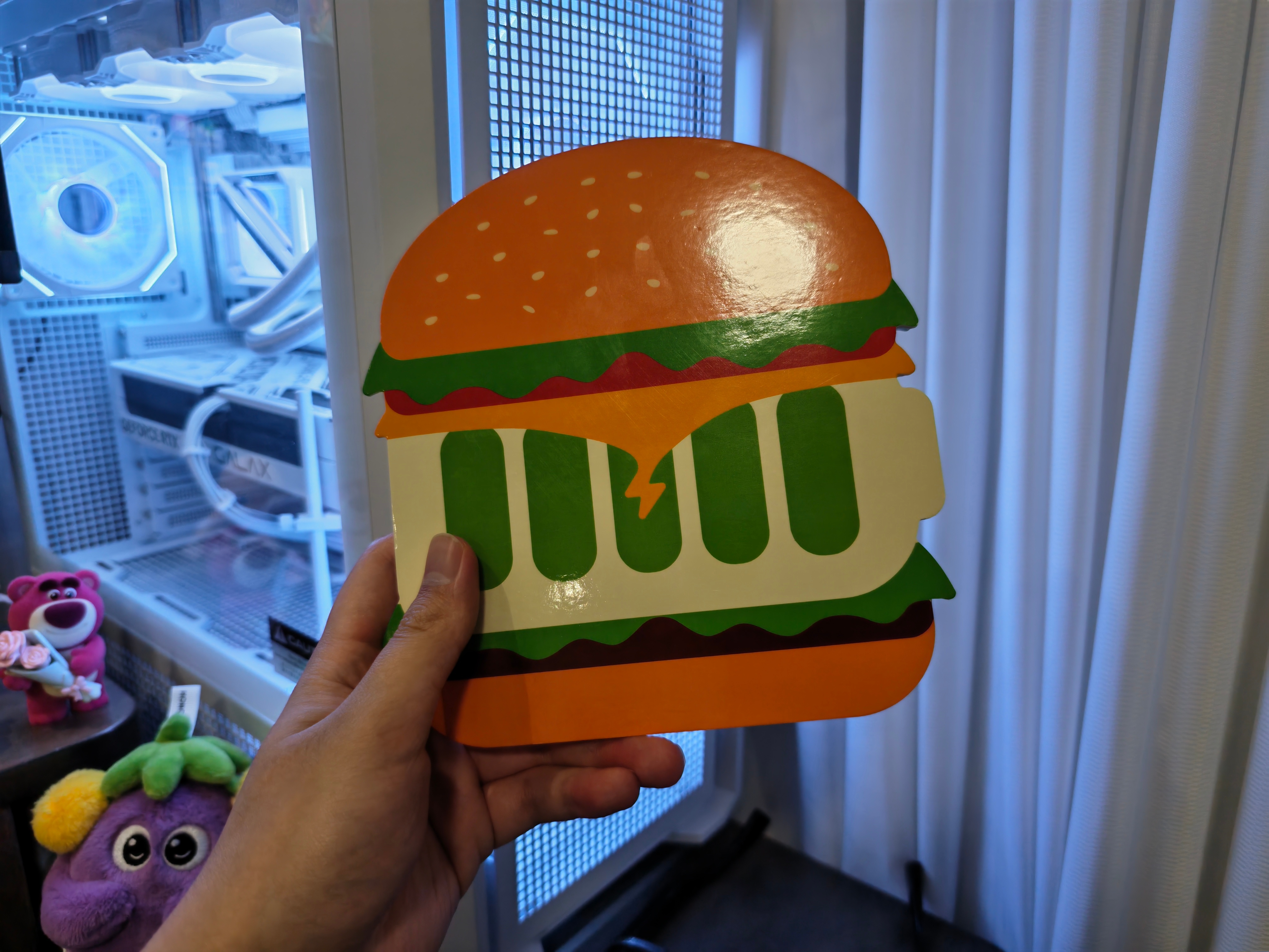 收到荣耀Power2发布会邀请函了，非常的实用（食用），发了100块麦当劳券