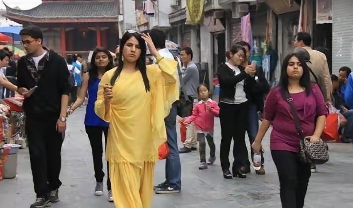 深圳最近动手了！37家印度籍人士注册的公司全被查了，挂着“留学咨询”的牌子，其实