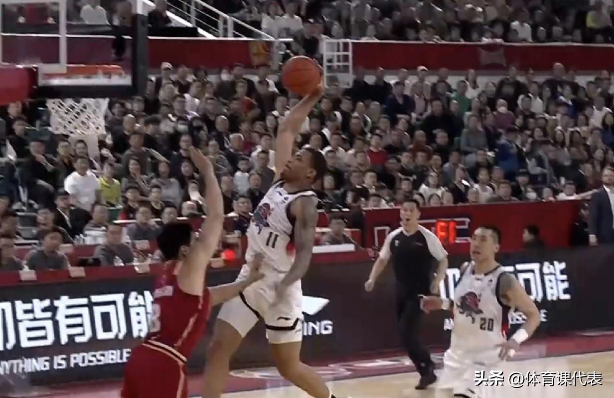 救火外援半场11+7，陈林坚15分，山东男篮半场战平山西！北京时间2026年3月