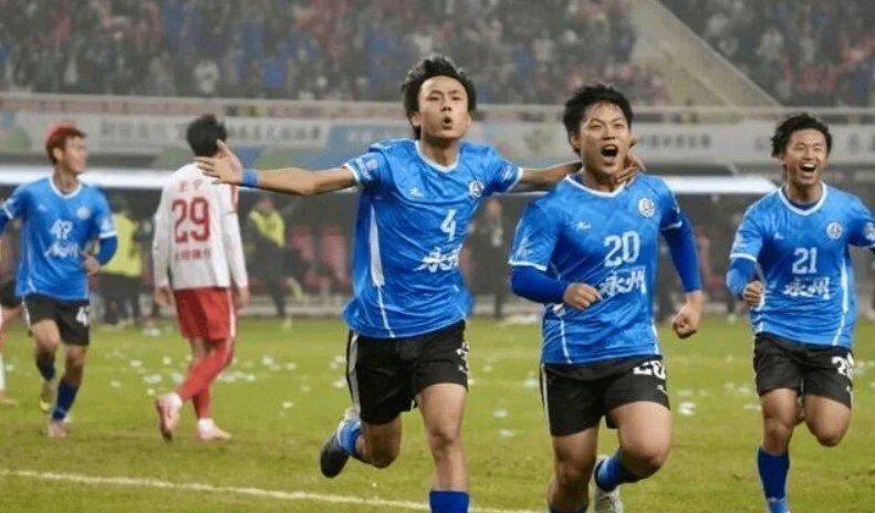 “湘超”永州队夺冠，本应因女老板唐蕾“夺冠送车”的承诺喜上加喜，结果却闹了这么一