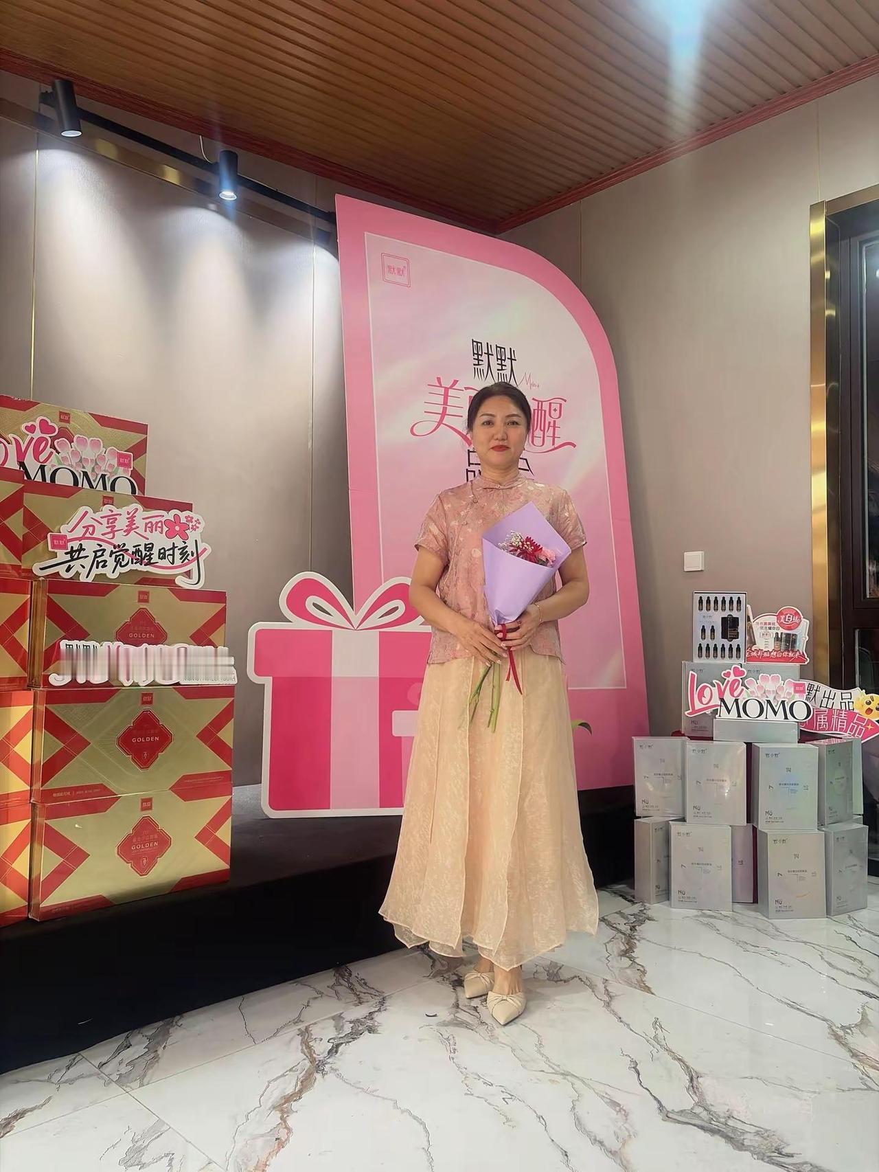 感恩我的美女顾客们！