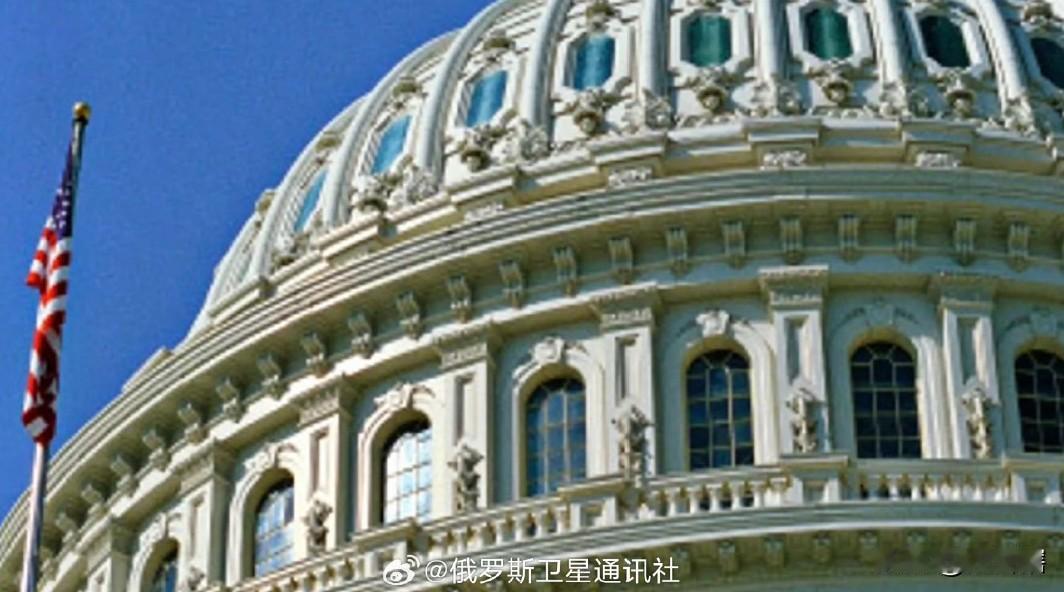 美国国家债务超过GDP总量！
据外媒消息，美国国债总额达到惊人的31.27万亿美