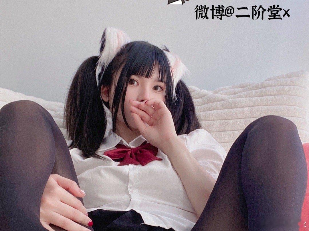 新年摸猫头，顺风又顺水 ​​​
