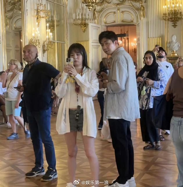 俞灏明王晓晨婚讯后首合体俞灏明王晓晨疑似结婚后首露面 疑似结婚后受合体露面！ ​
