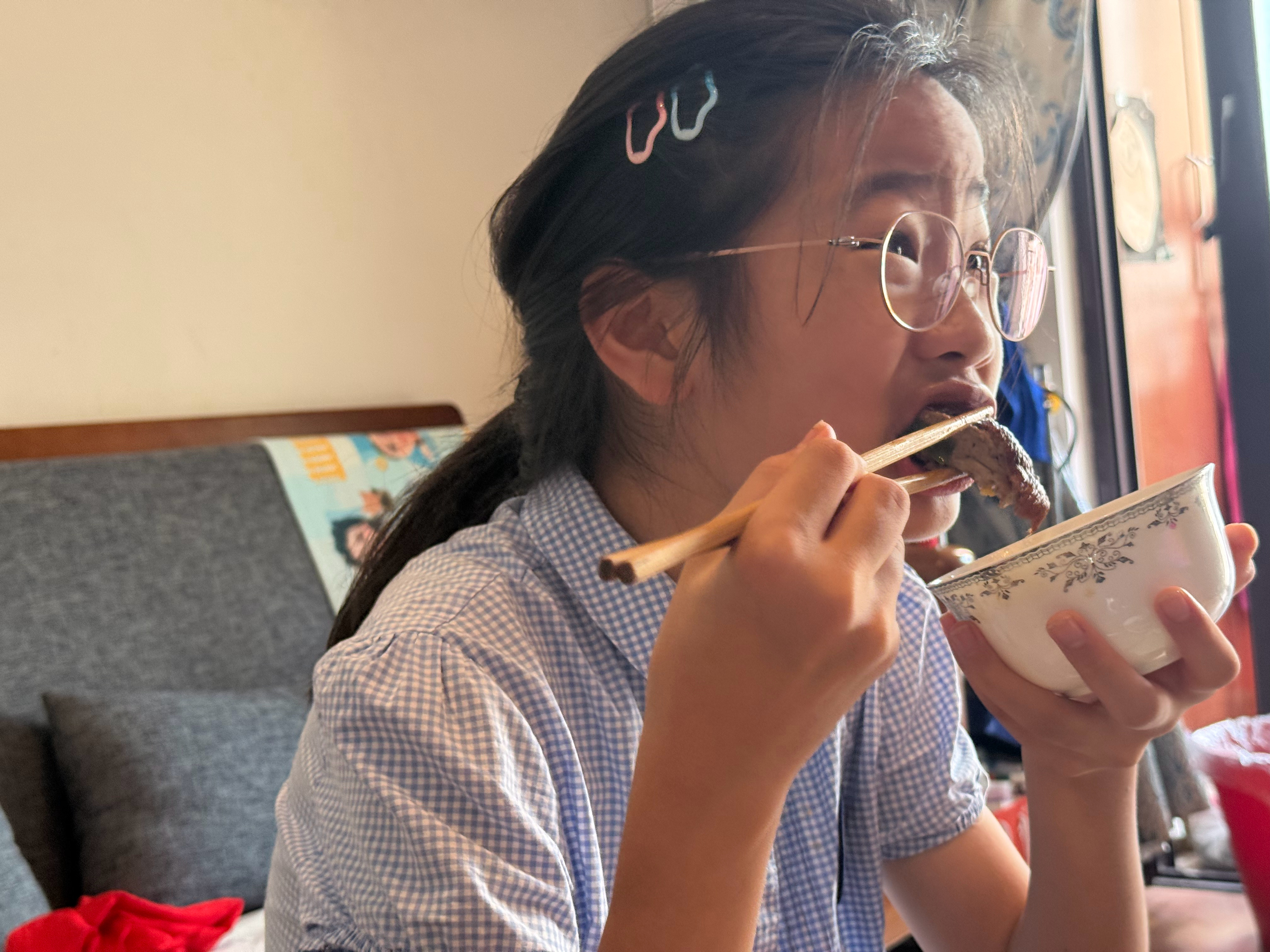 过上了饭来张口，衣来伸手的日子~ 