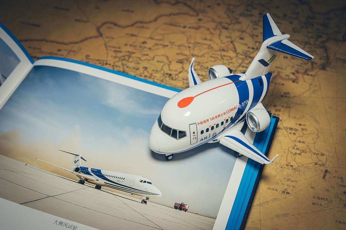 做完MD-82，稍微改改就变成C909了，明年再做个运10,国产大飞机系列就全了