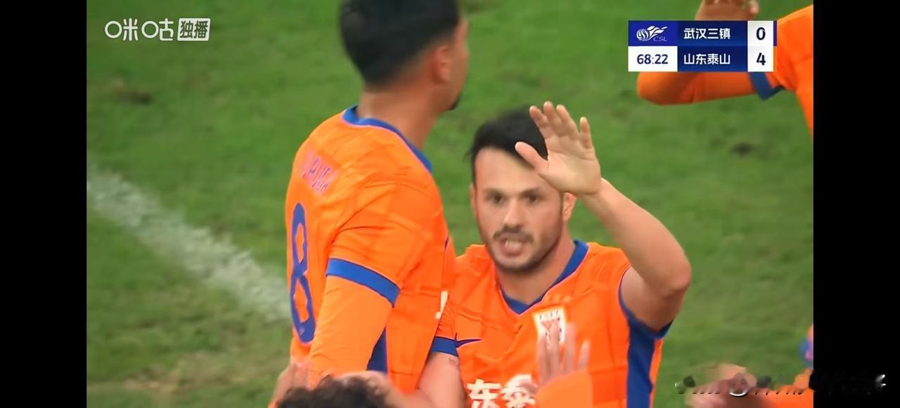 中超热血收官！泰山1500分加冕+克雷桑冲纪录，瓦科金靴遗憾藏锋芒
 中超收官战