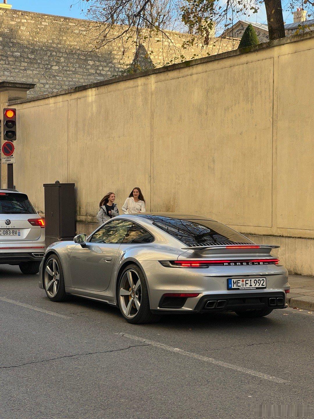 唉，就气质这一块、还得是911啊 