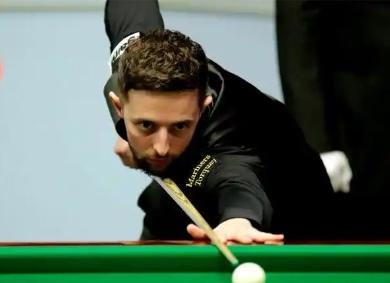 斯佳辉后程发威夺冠军
斯诺克冠军联赛（邀请）第三组决赛：
斯佳辉3：2胜奥康纳，