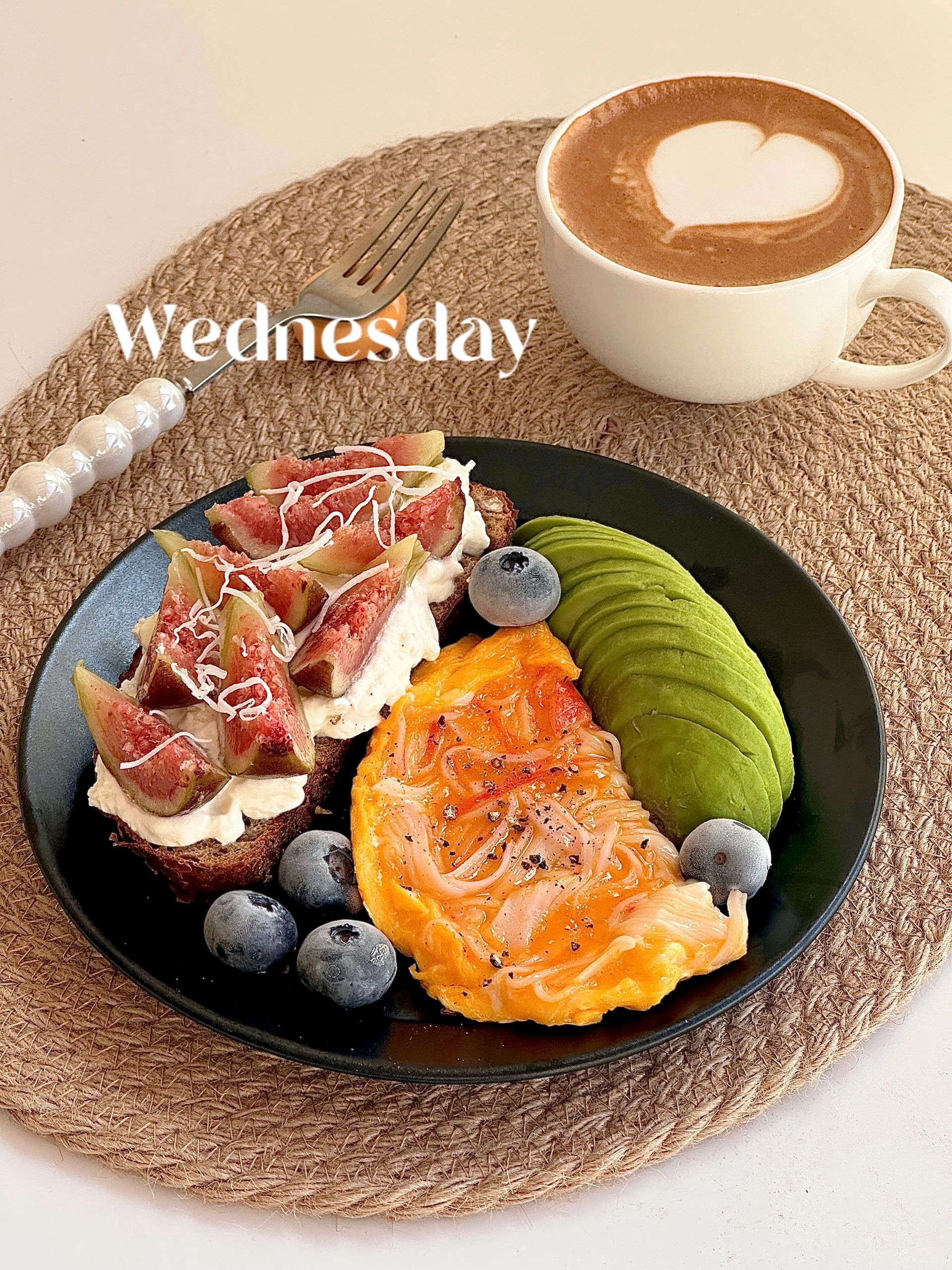 元气早餐｜酸奶油无花果开放式三明治早餐盘