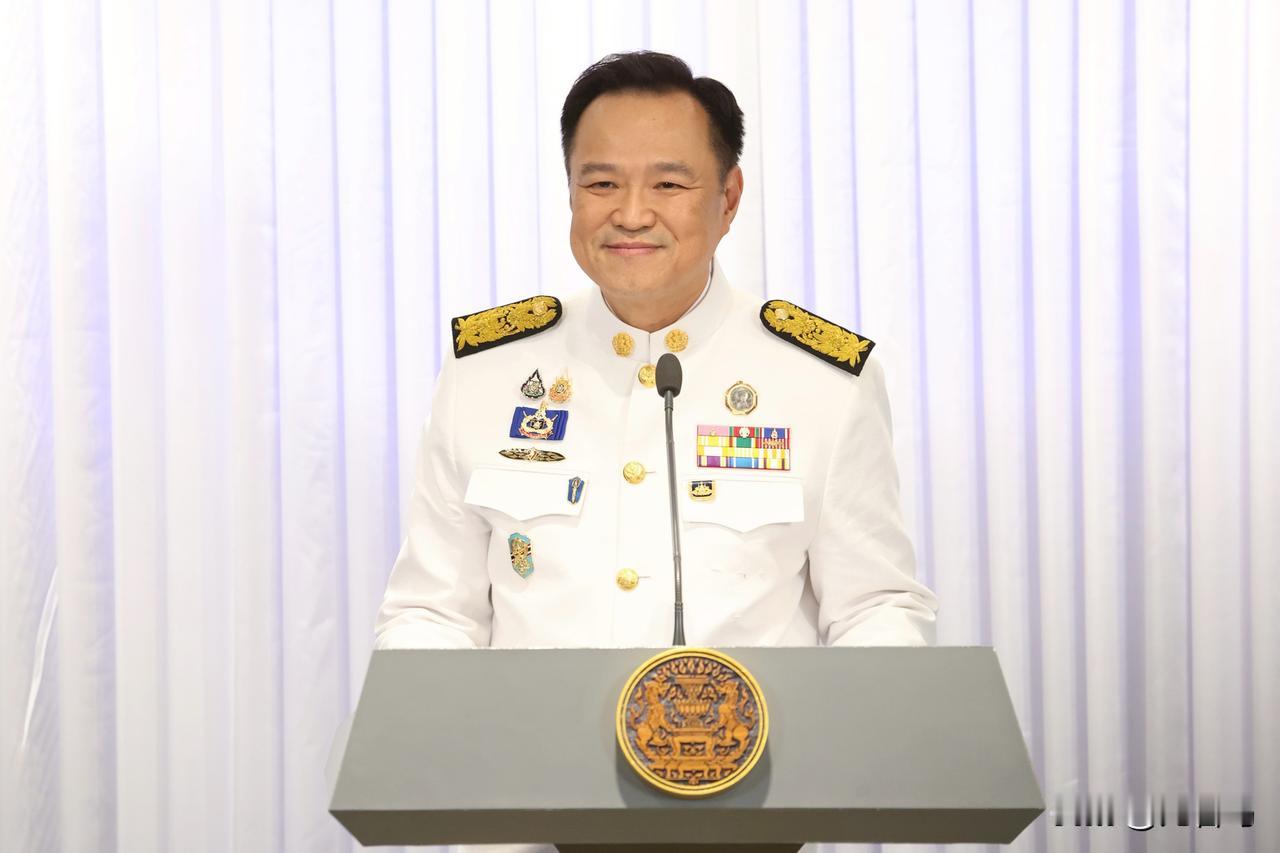 刚刚得到的消息

12月27日，泰国防长要亲自去边境开会，这次泰柬两国可能真的要