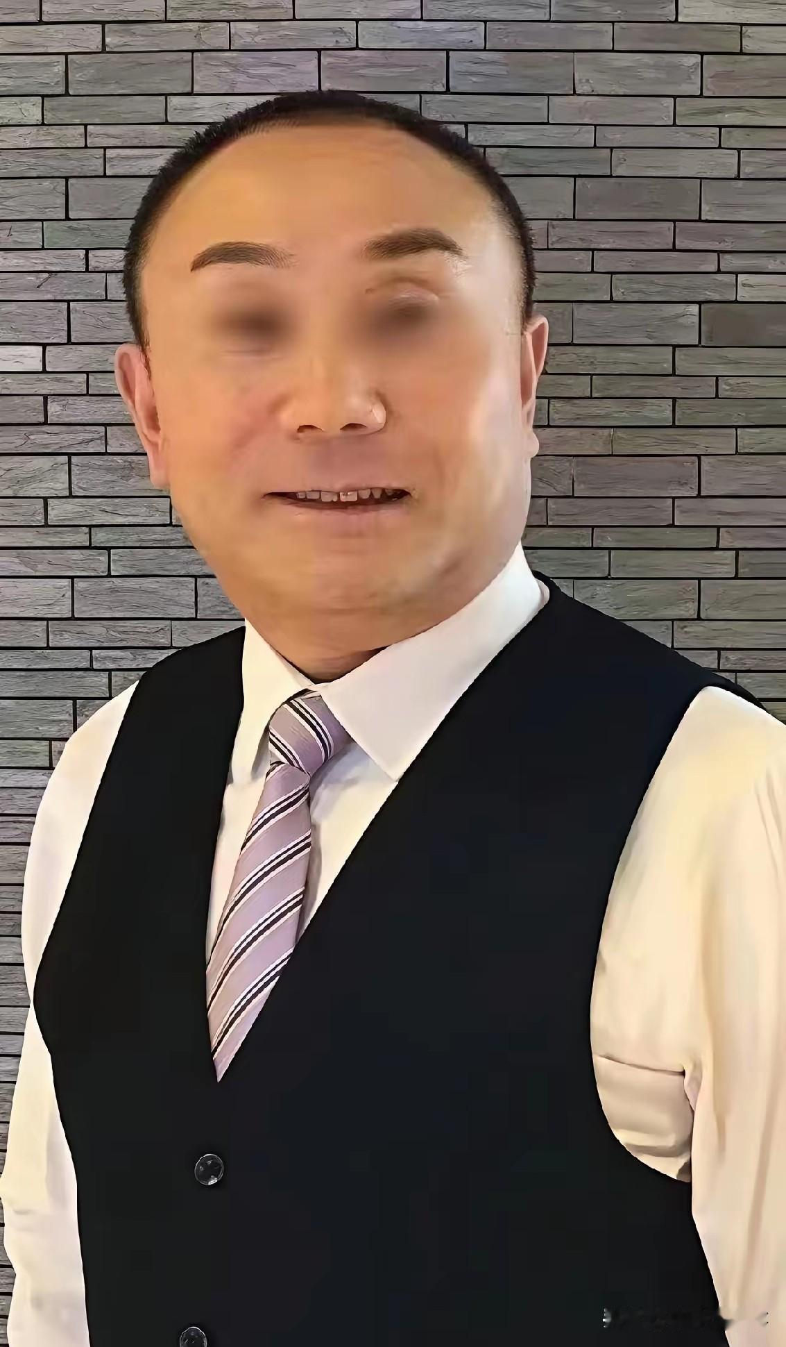 天爷啊！西安赛格外面人声鼎沸、客流几十万，里头一个干了二十多年的老板严鹏，就因为