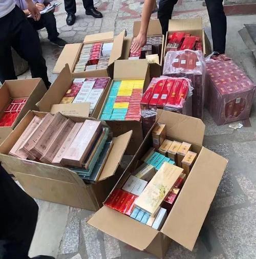 论真真假假，人心难测！

一包烟，一杆秤，卖的是商品，寒的是人心！

经常会刷到
