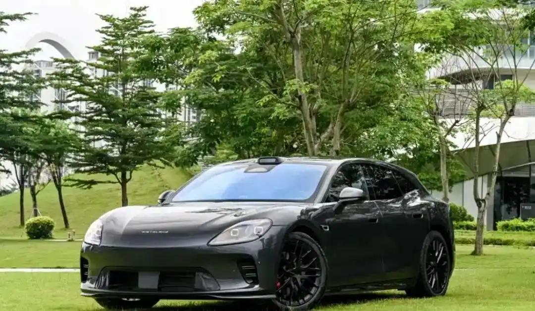启境GT7将于五月二十九开启预售

动力方面，官方透露GT7最大续航可达900公