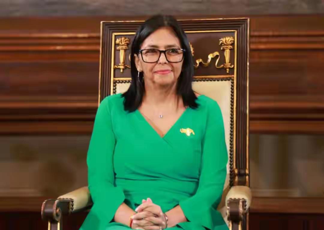 狠人上位！委内瑞拉代总统百日雷霆洗牌，马杜罗旧部彻底出局，背后真相太现实
 
政