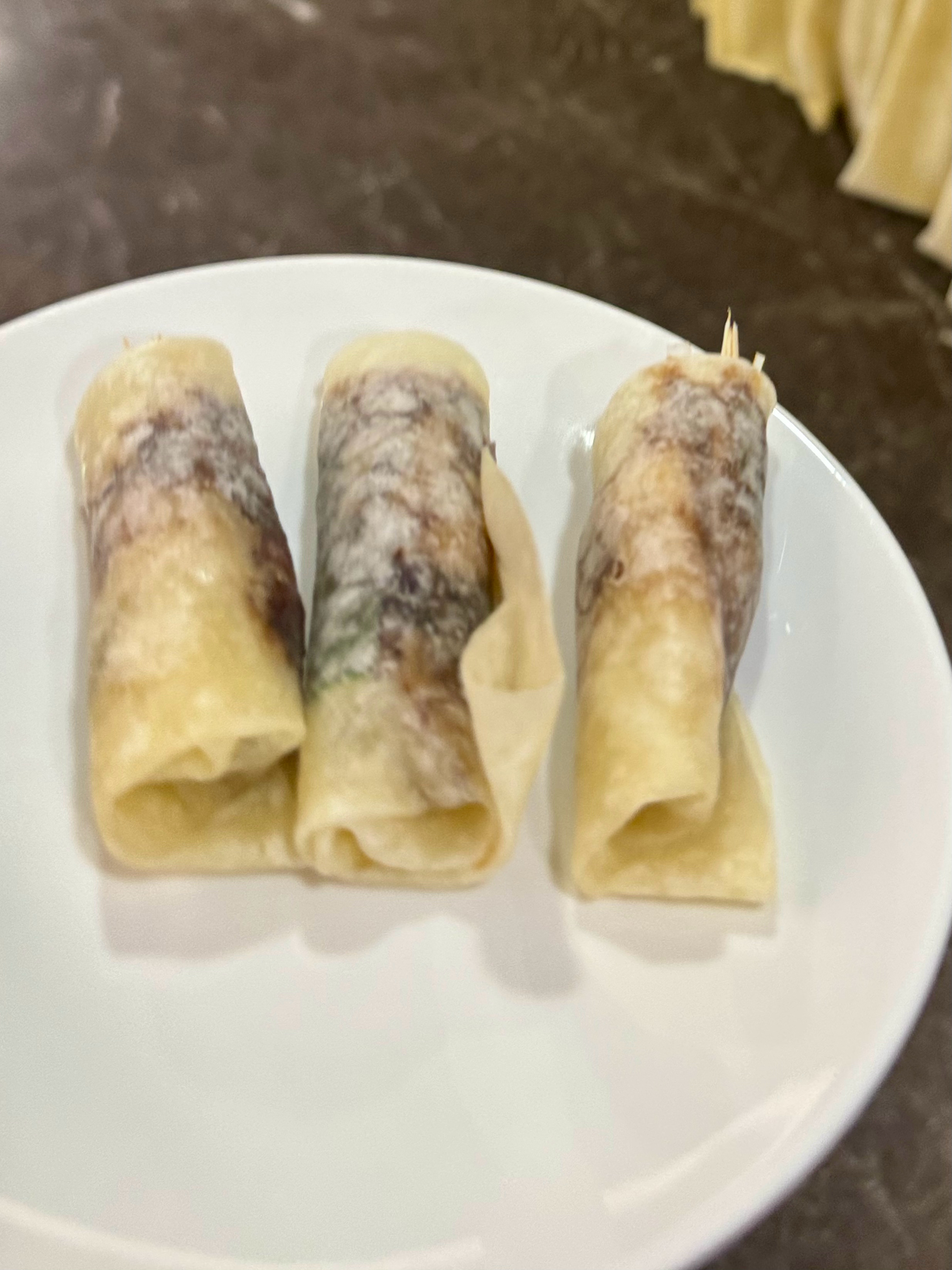269万宾利音响不如30万轿车同理，全聚德 200多的烤鸭好吃吗？ 