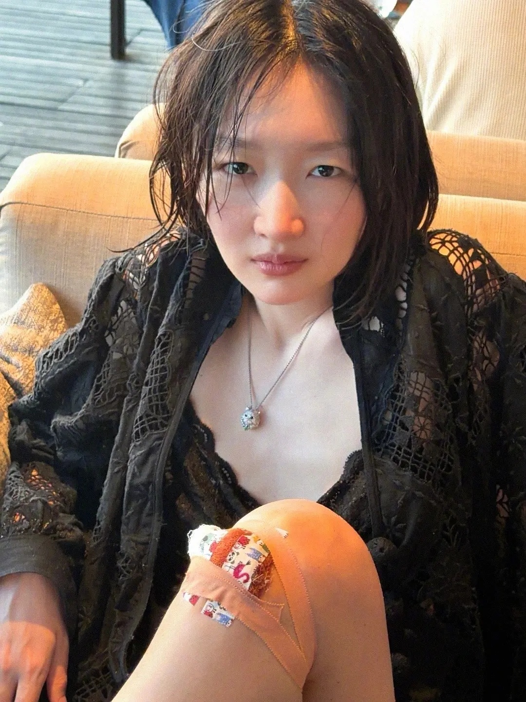 周冬雨和6元越来越有夫妻👫相了 