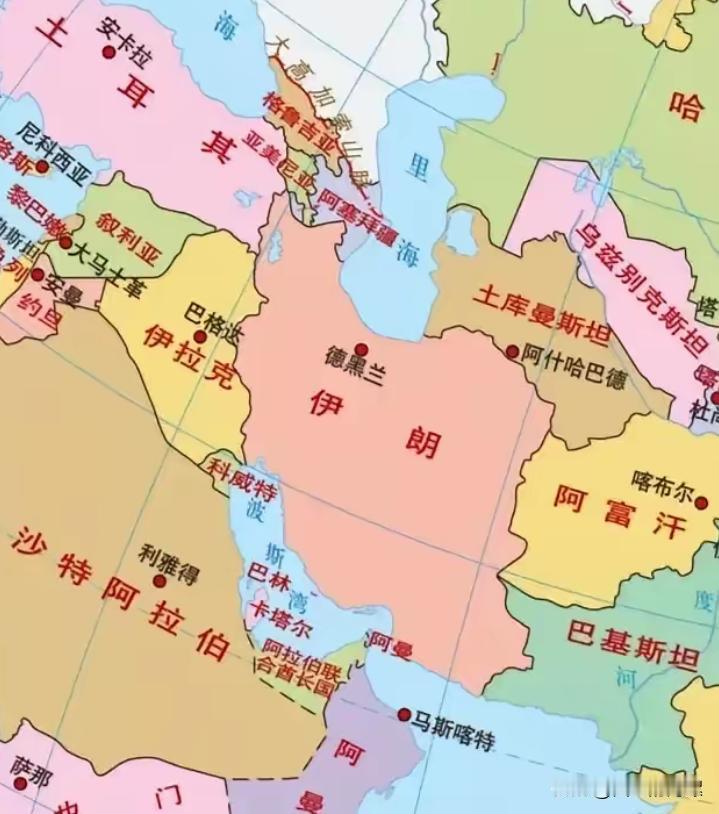 绝不接受任何胁迫！今天，伊朗官员回应美国海上封锁表示，美国试图迫使伊朗接受其单方