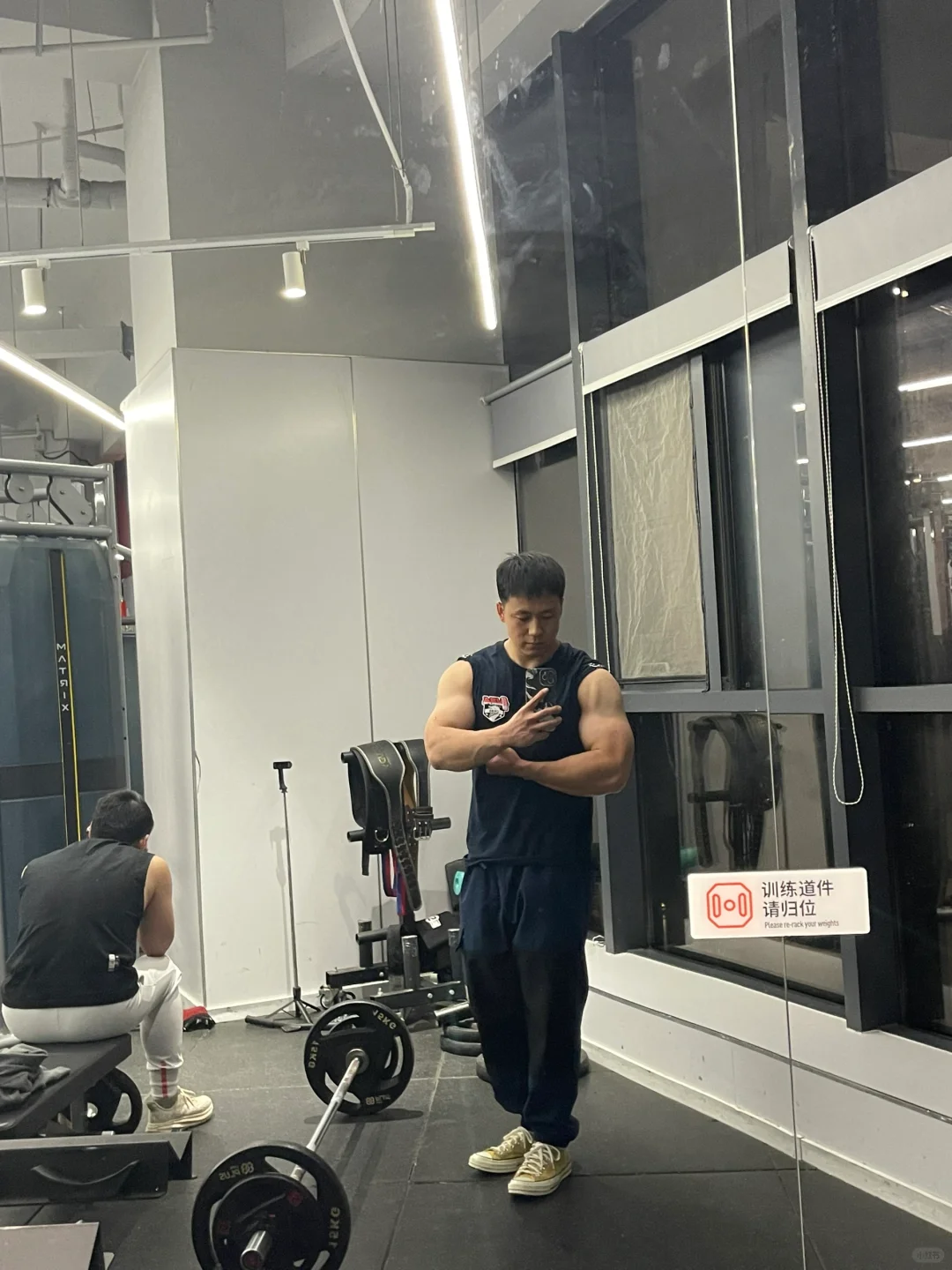 一杯星爸爸 让我不得不再练个大胳膊😑