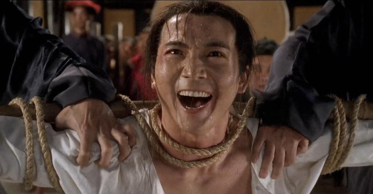 喜剧的本身源自于残忍
    我们看周星驰的这几年的喜剧，都会感觉到有点悲哀，有