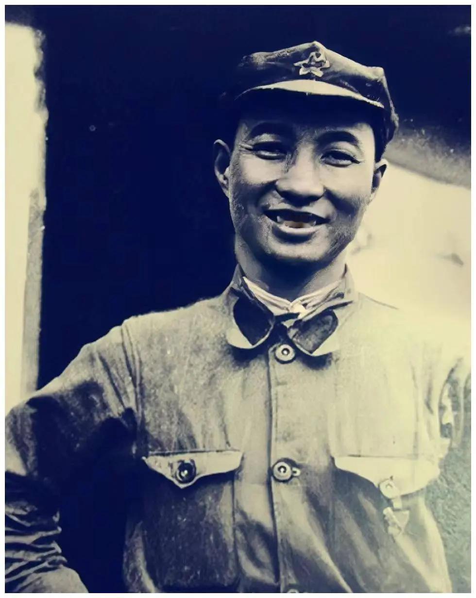 1936年初春，红军东征山西。陈赓率红一师三千将士作为先锋，直插阎锡山腹地。完成