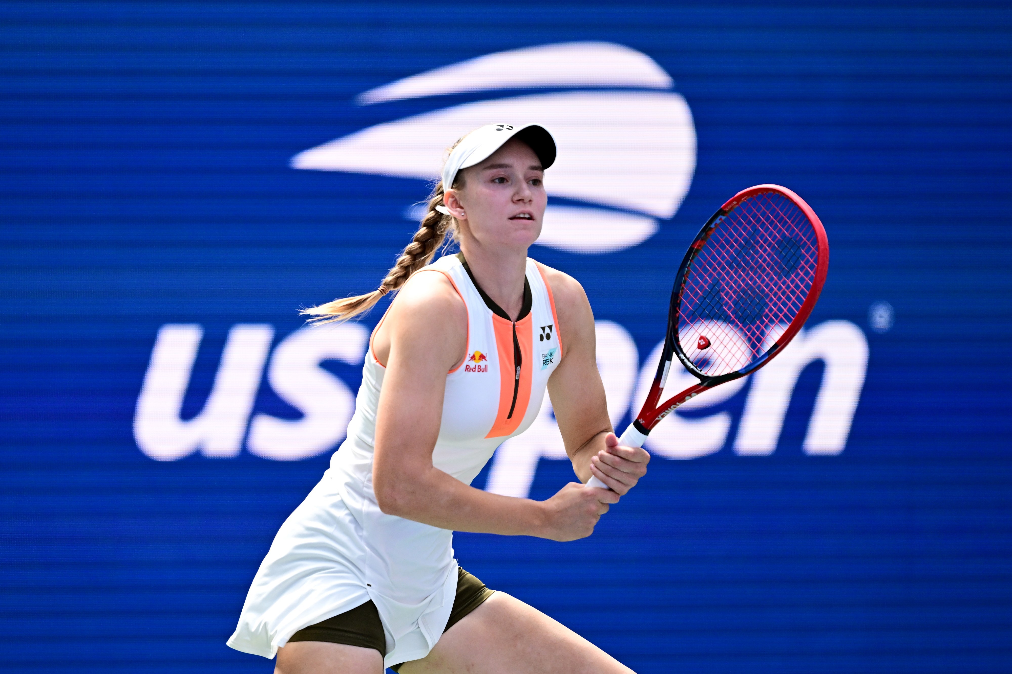 莱巴金娜斩获斯图加特第二冠🏆WTA500斯图加特站女单决赛，头号种子莱巴金娜以