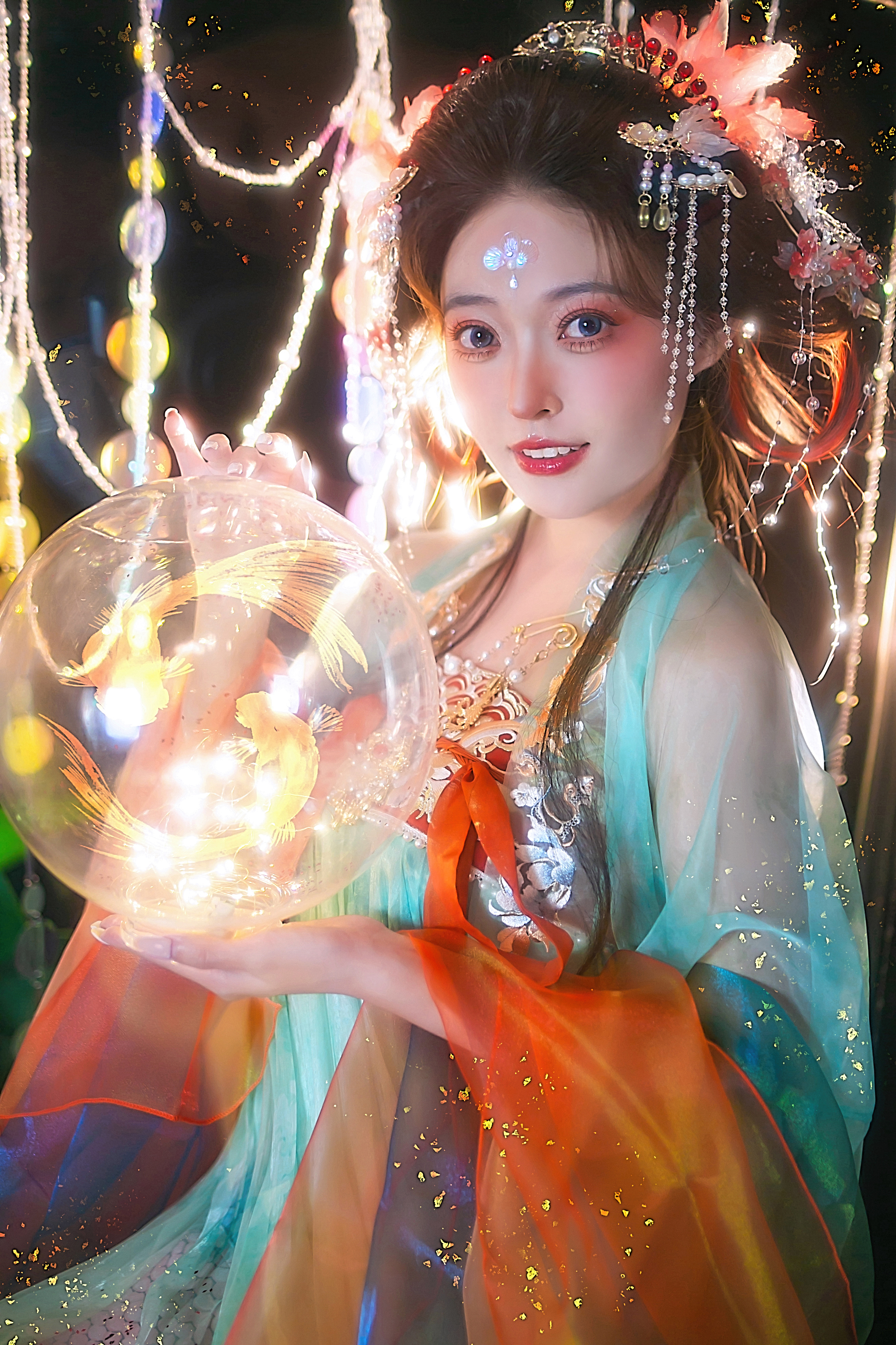 汉服写真｜锦鲤仙子吉祥锦鲤见者好运，超好拍的华丽可爱古风。天津汉服写真 天津古风