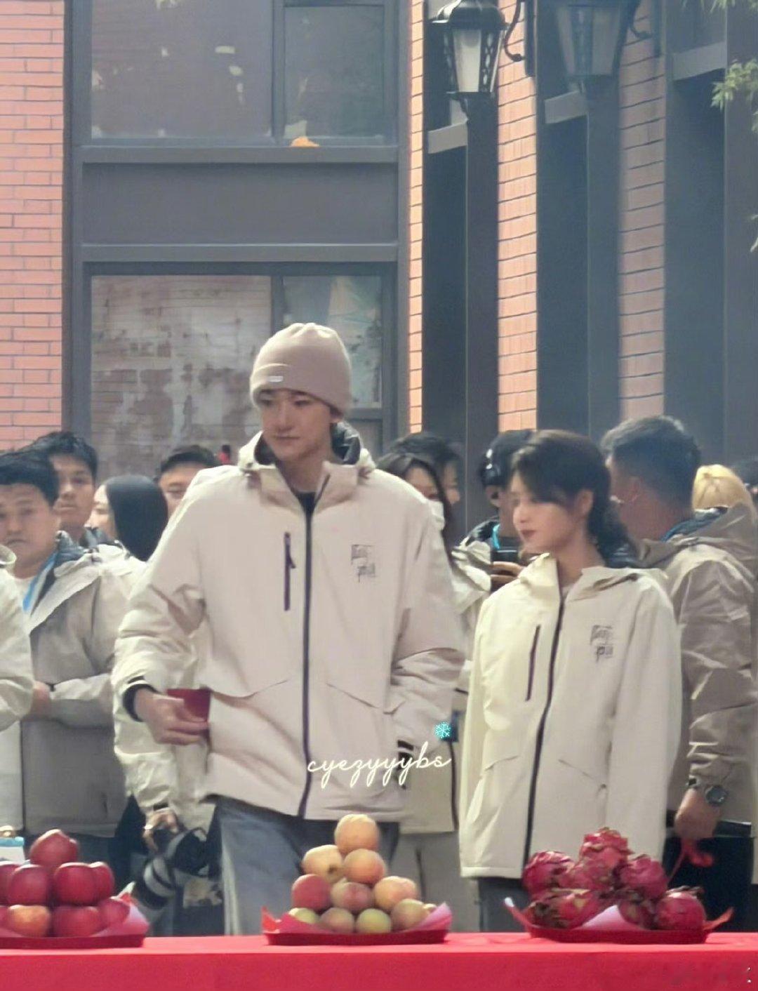 林一艾米新剧开机同框林一艾米阿禅路透林一艾米阿禅路透 