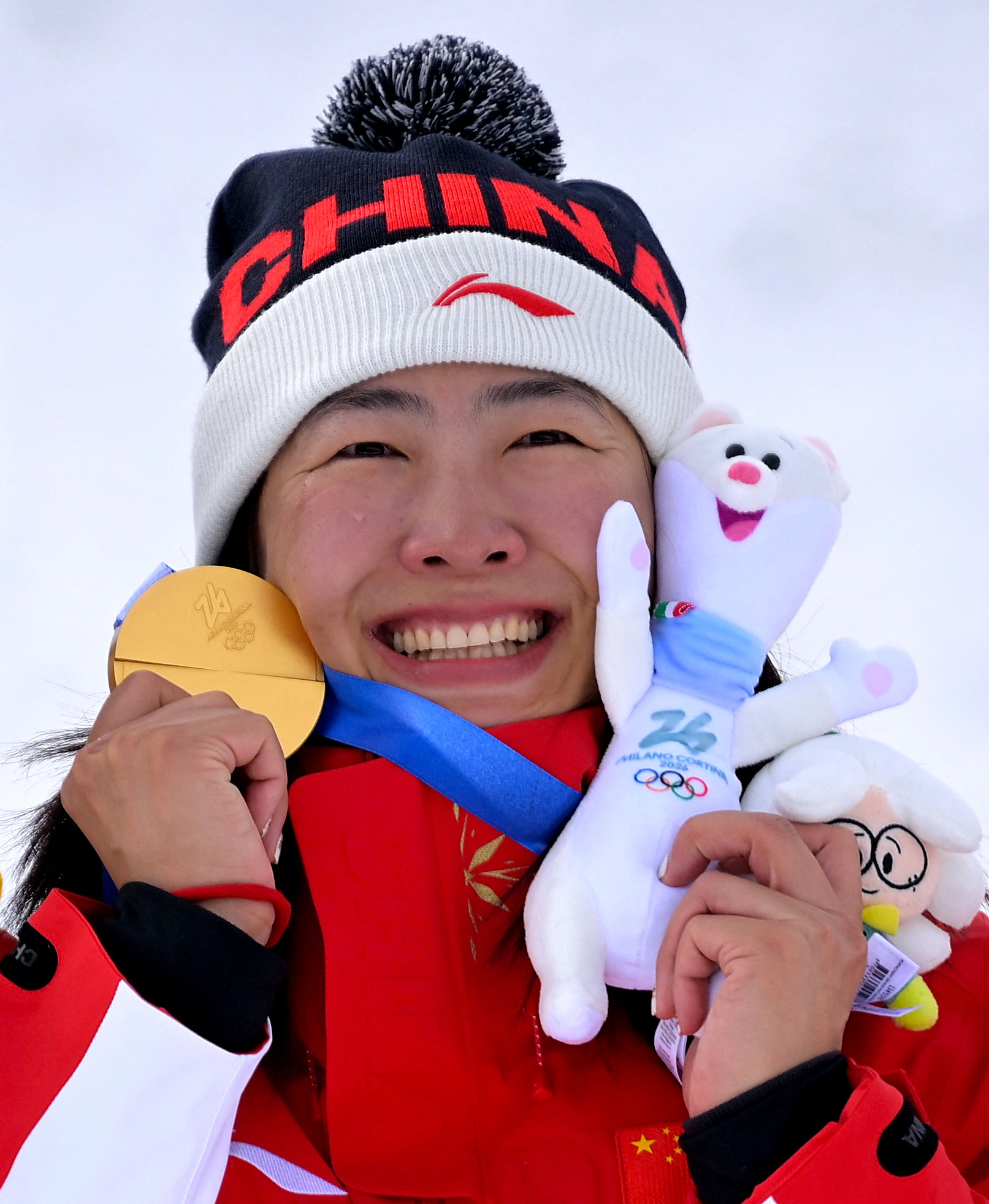 浪姐首位冬奥会卫冕冠军徐梦桃金牌徐梦桃想当冬奥会六届元老 徐梦桃12岁开始在雪山
