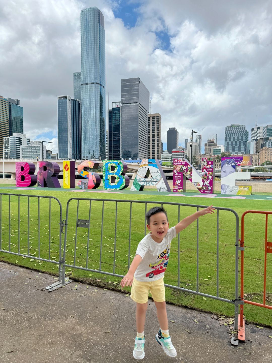 养孩子，别总想着带他旅游见世面