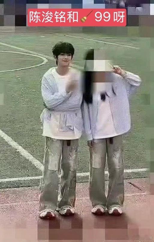 王橹杰 陈浚铭【陈浚铭粉丝bz行为】先撩者j，橹猫还没有去怪你们摆烂tht你们倒