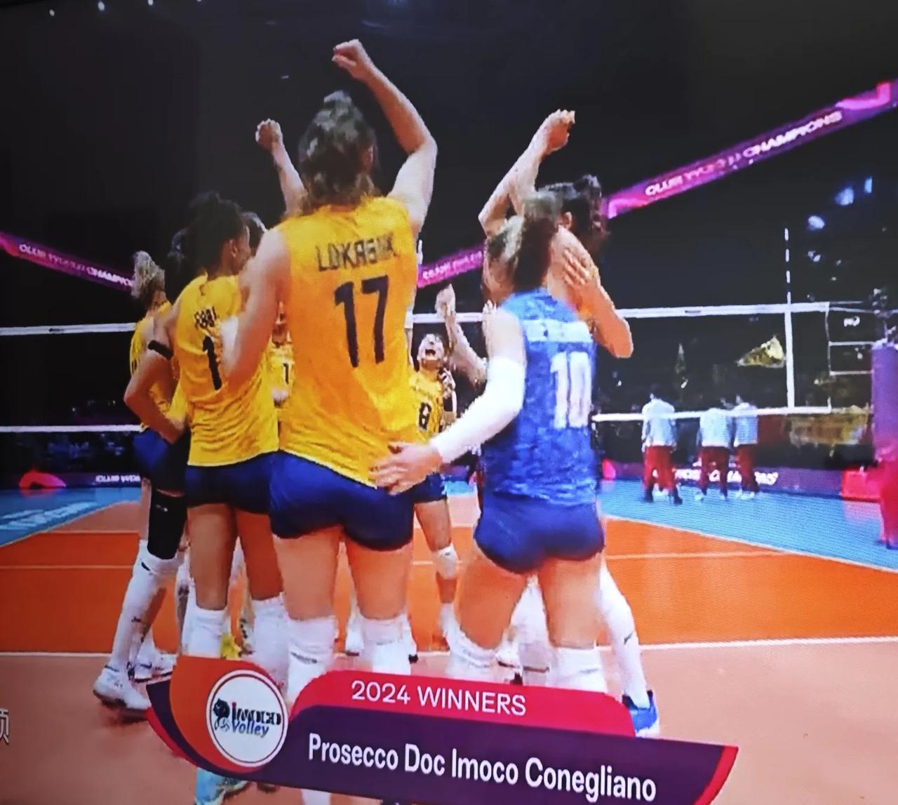 喜欢朱婷没有错，可是因为朱婷，就只给意大利的科内加油， 就有些过分了！
毕竟，天