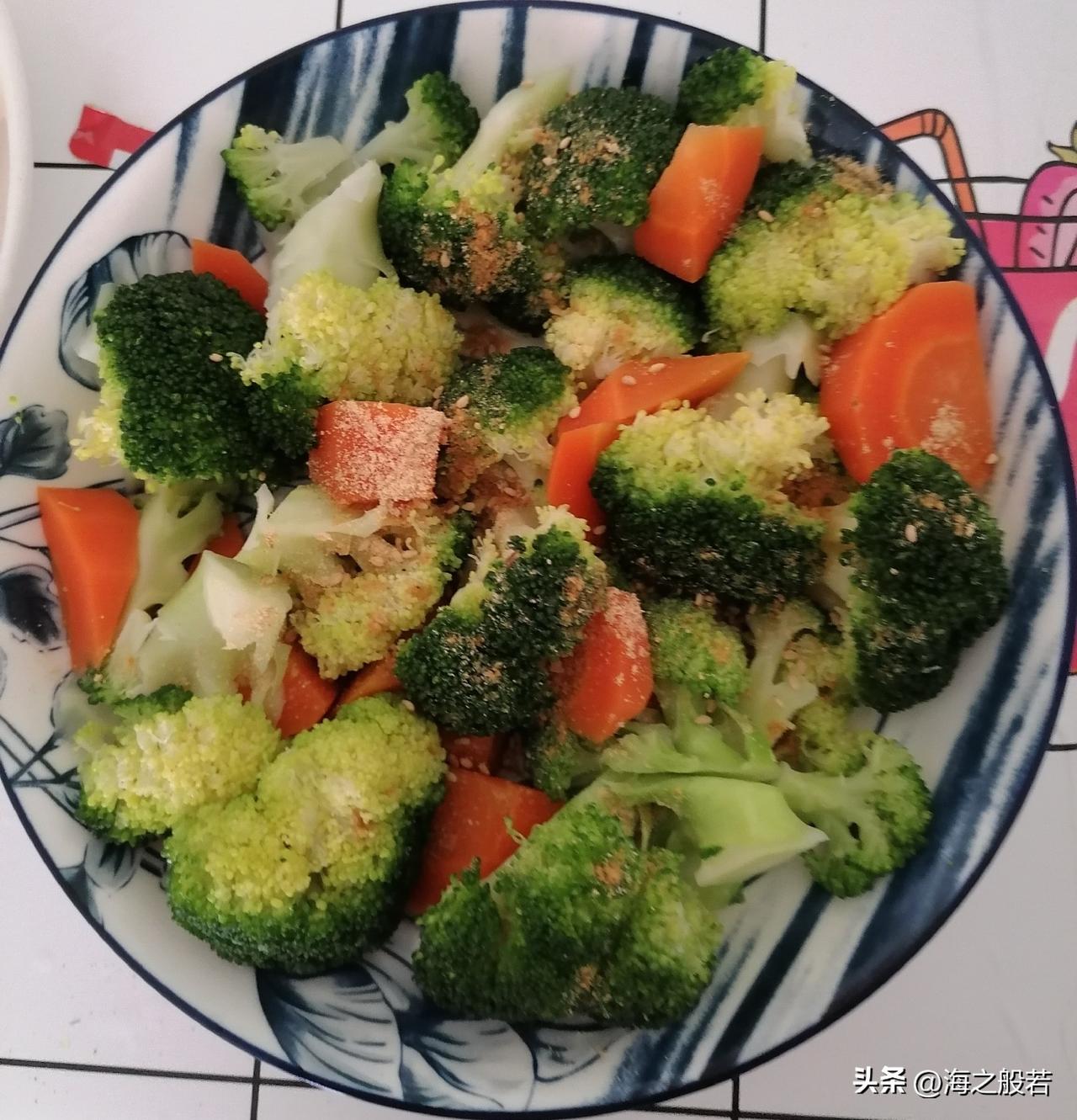 心静自然凉，心安岁月长。

中午吃过饭，认认真真写一篇字，放一段流水声，仿佛置身