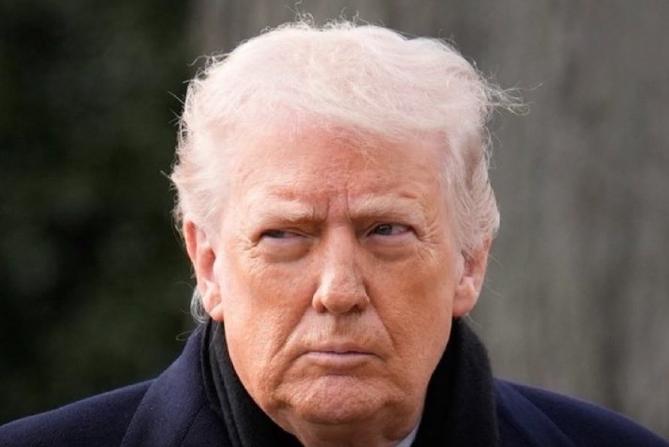 美国心急，黄仁勋访华

由于中国并没有大量订购英伟达H200芯片，这也使得美国芯