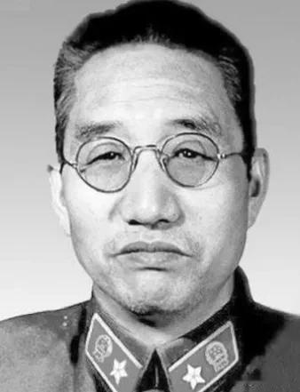 1990年徐向前元帅预感大限将至，留下三条遗愿，中央忍痛破例：只成全最后一条
 