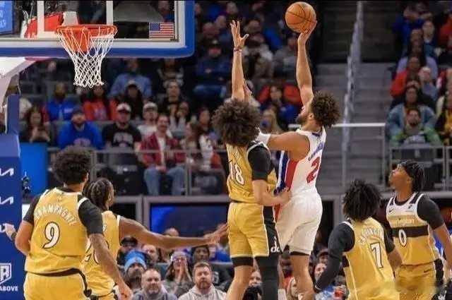 2月6日，NBA常规赛激战正酣，底特律活塞坐镇主场迎战华盛顿奇才。这场比赛双方展