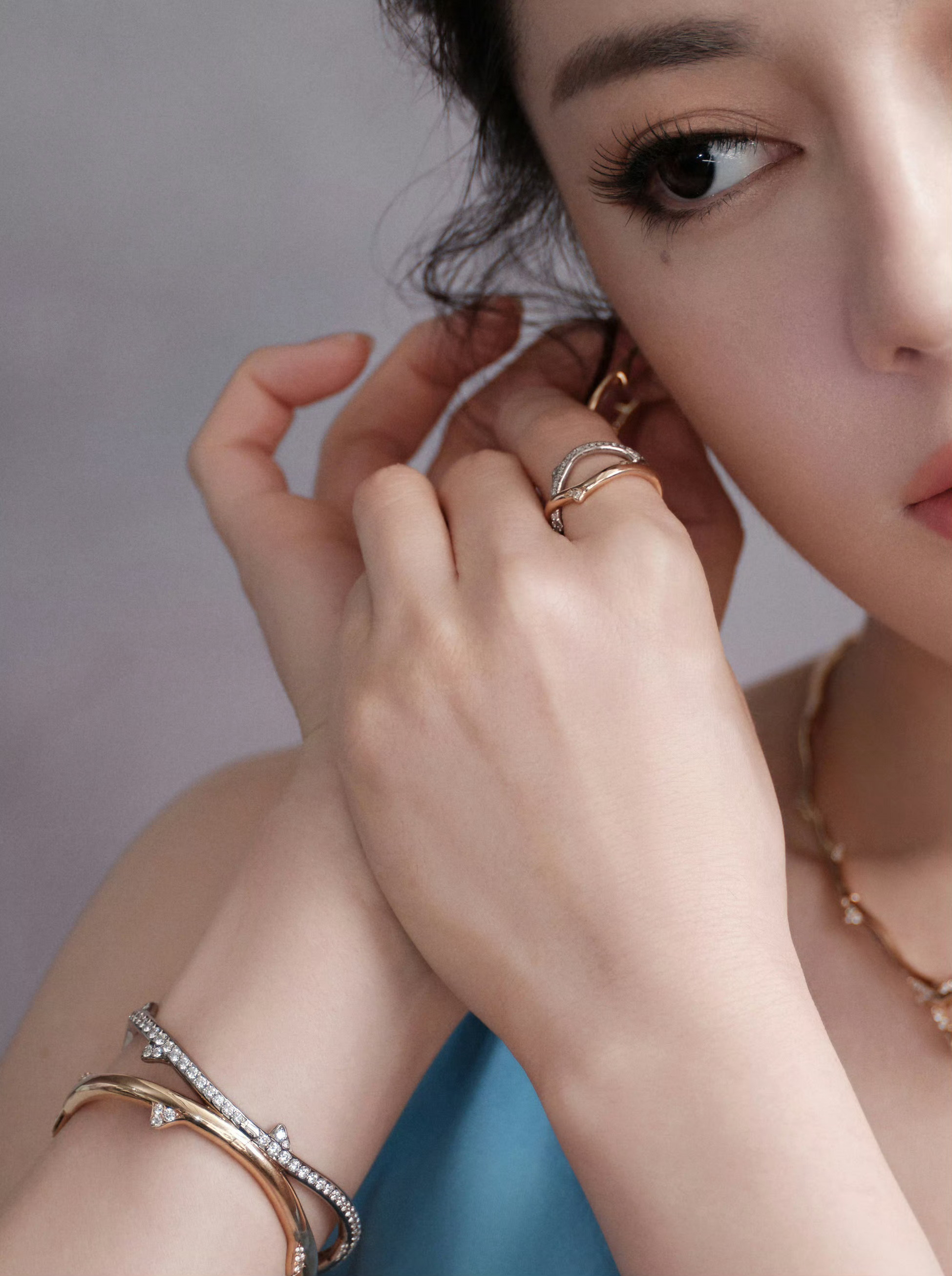 迪丽热巴 × 今日Dior 南京线下活动造型大片 📸迪丽热巴迪奥南京活动人气