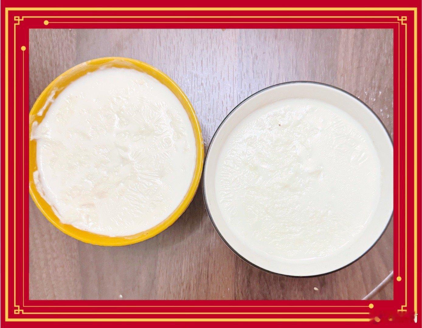 大年初一不煮饭好的，我在做双皮奶，因为满记甜品休假了，那就自己动手丰衣足食，难不