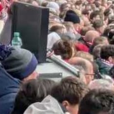 当地时间3月21日，拜仁慕尼黑主场4-0大胜柏林联合。此役，拜仁慕尼黑门将诺伊尔