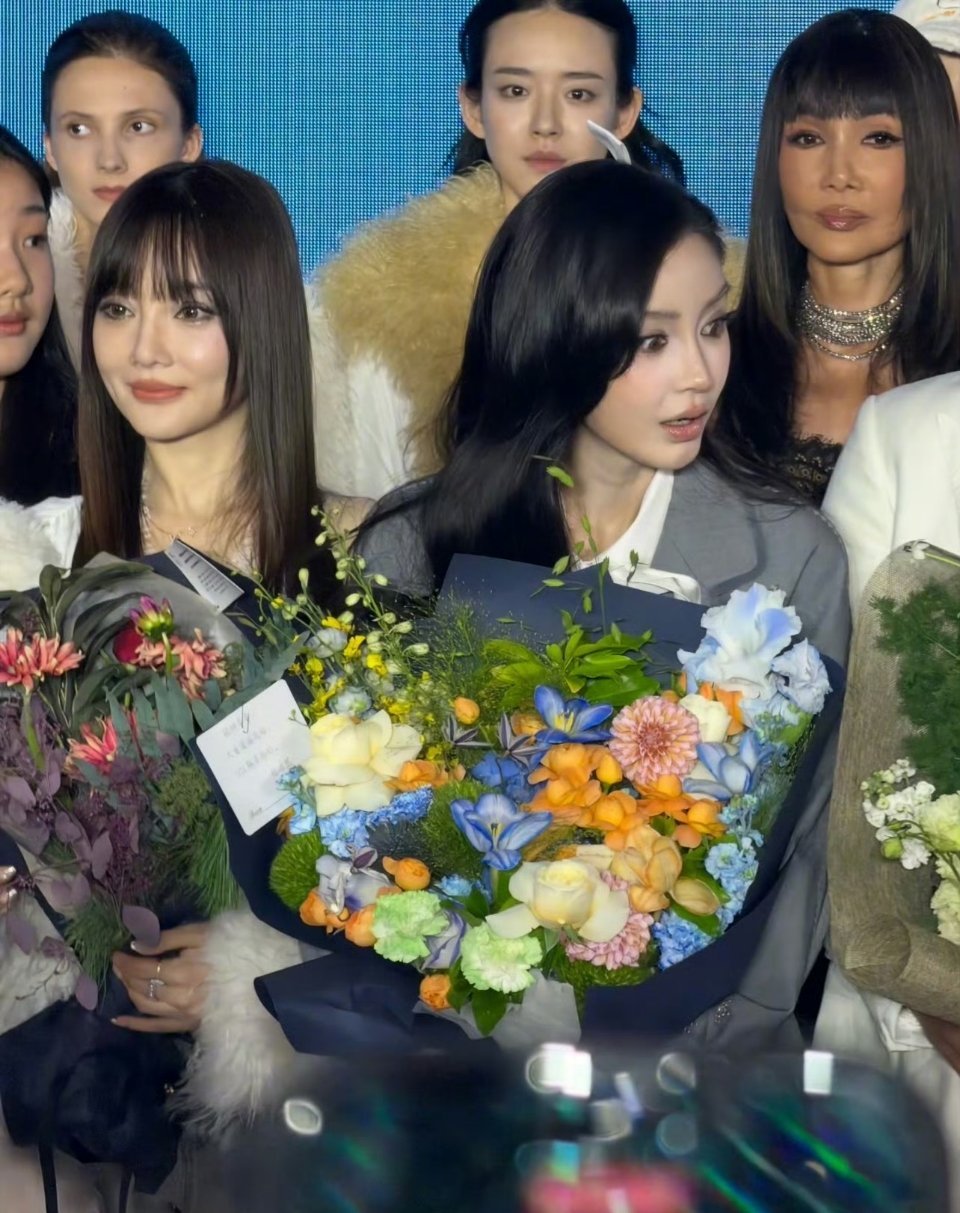 Angelababy、李小璐今日活动同框路透！这是什么活动，真会请人啊 