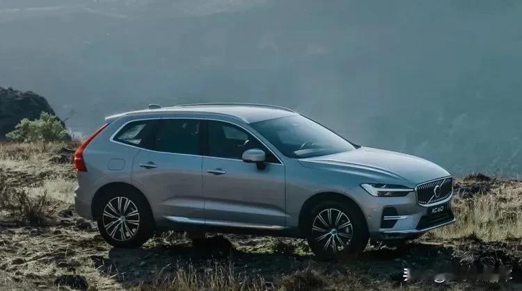 XC60智逸加5万上V60智远，该不该上？

A -个人觉得没必要。首先两车动力