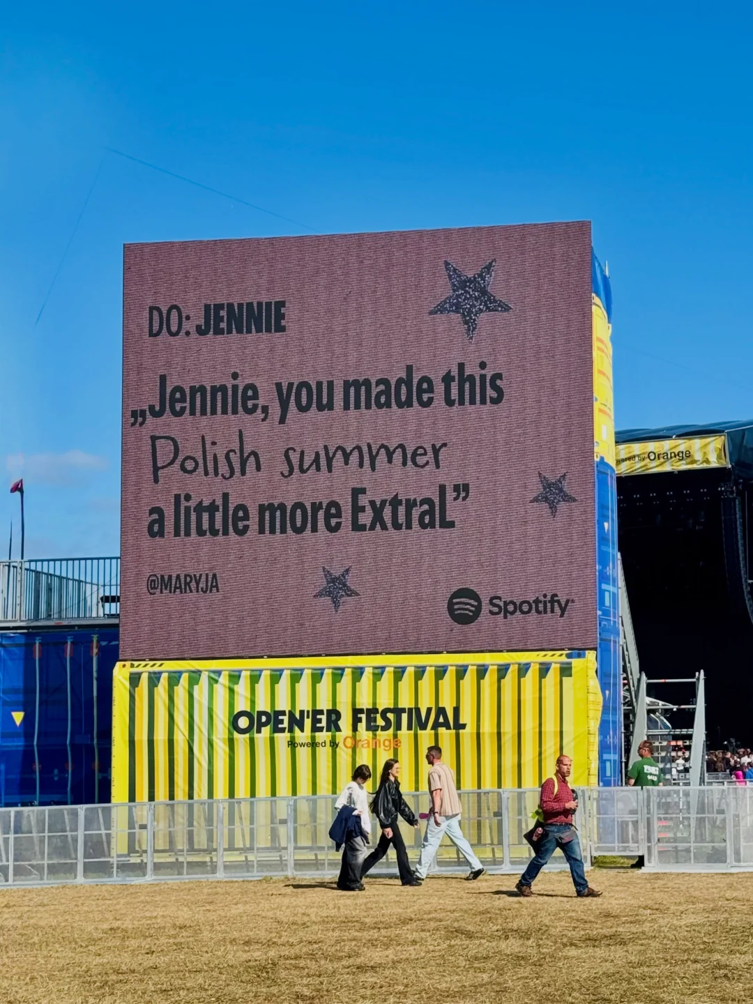 Spotifypoland更新JENNIE点亮了波兰的夏天