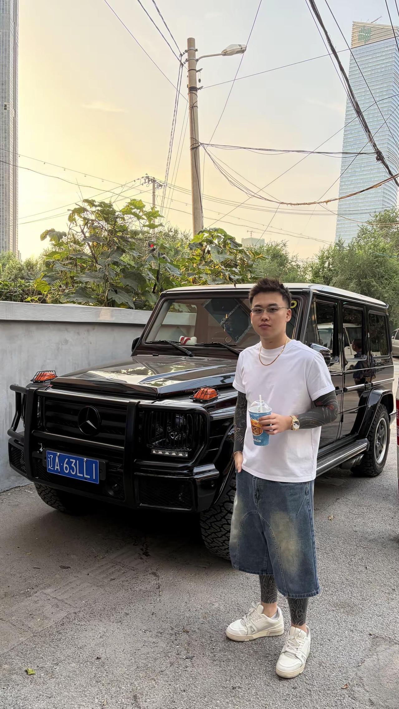 所有命运馈赠的荣光，皆是长久隐忍开出的花奔驰大g 人生副本 杨社 9号公社bar